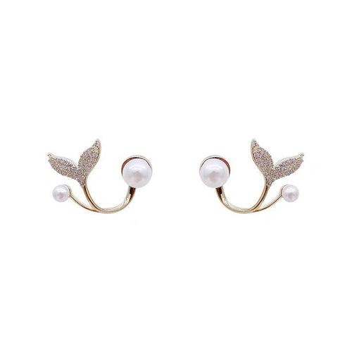 Boucles d’oreilles dorées à détail perlé